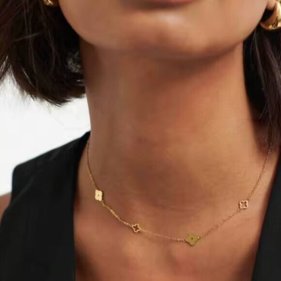 14K Gold Filled Four Leaf Clover Necklace - Picture 2 of 4